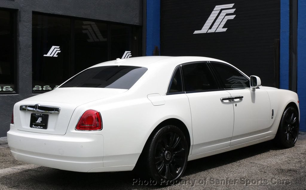 Used 2010 Rolls-Royce Ghost RWD image 7
