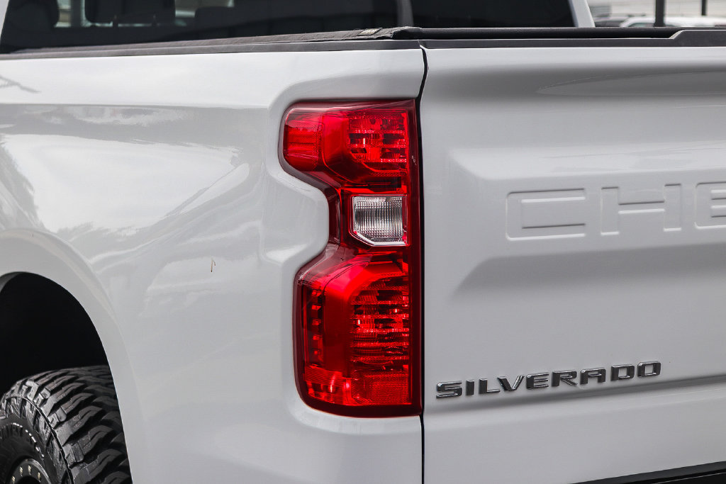 Used 2021 Chevrolet Silverado 1500 LT RWD image 9