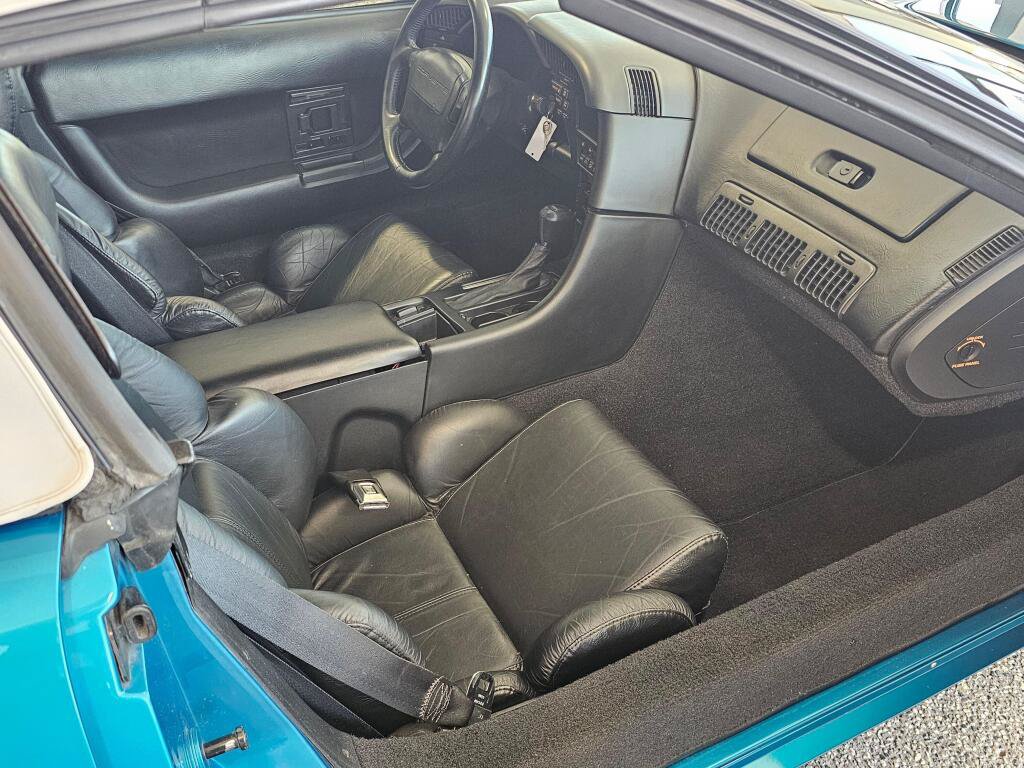 Used 1992 Chevrolet Corvette Convertible RWD image 13