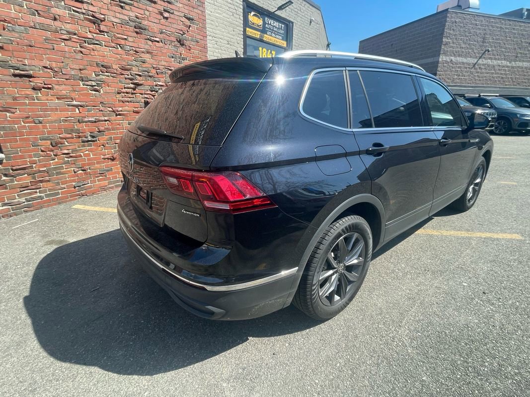 Used 2022 Volkswagen Tiguan SE AWD/4WD image 3