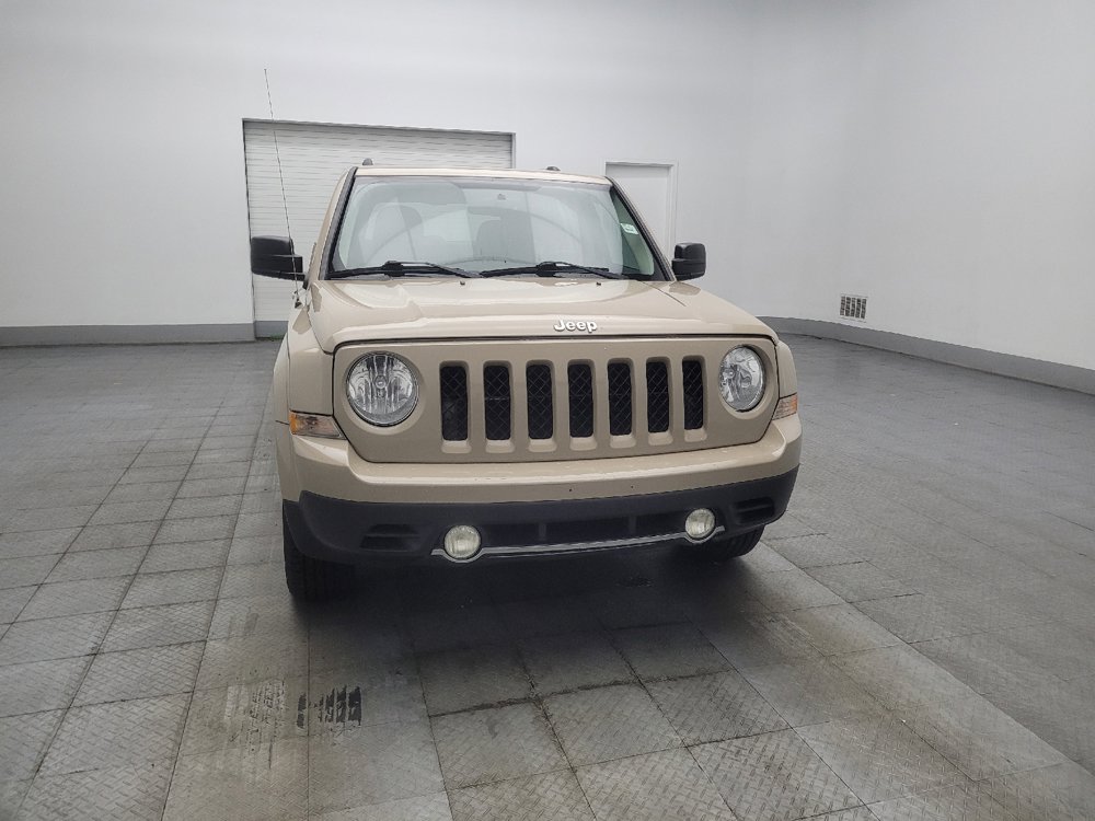 Used 2017 Jeep Patriot High Altitude FWD image 14
