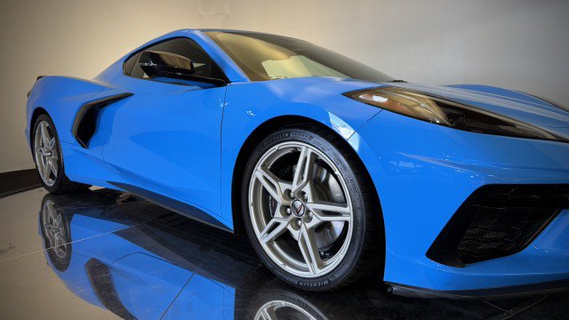 Used 2024 Chevrolet Corvette Stingray Premium Cpe w/ Z51 Performance Package RWD image 19