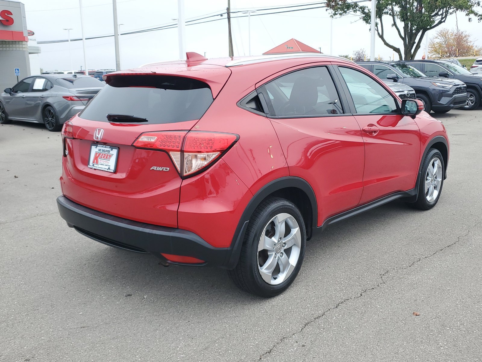 Used 2016 Honda HR-V EX-L image 4