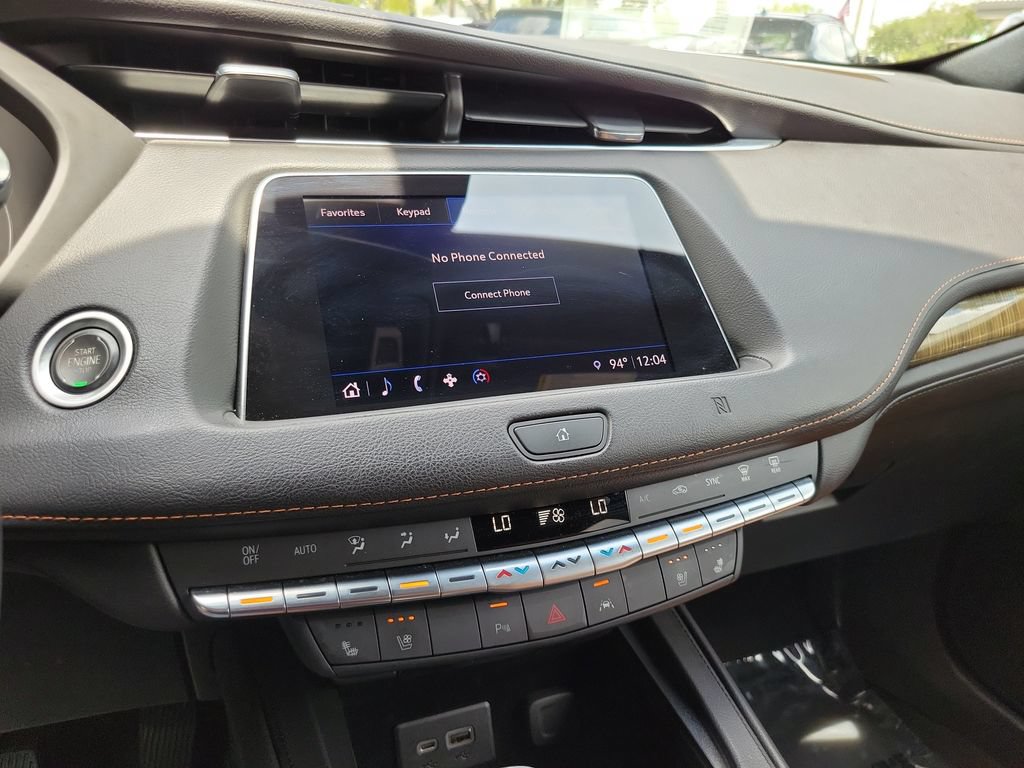 Used 2021 Cadillac XT4 Premium Luxury FWD image 22