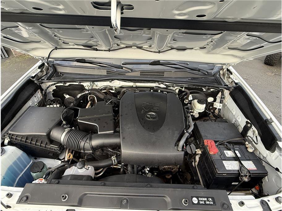 Used 2019 Toyota Tacoma SR w/ SR Convenience Package image 27