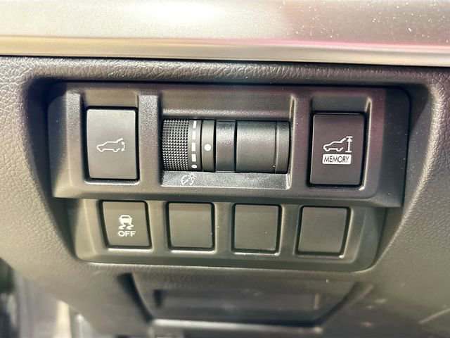 Used 2018 Subaru Outback 2.5i Premium AWD/4WD image 12