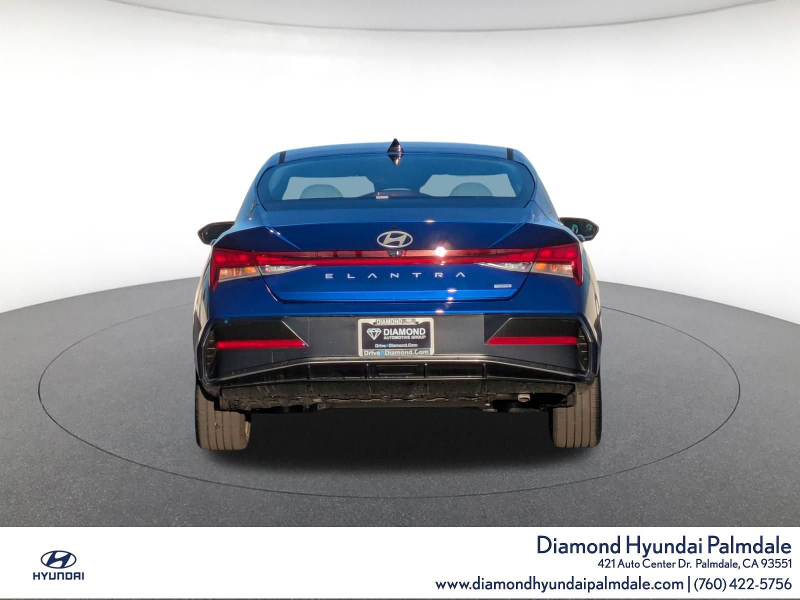 New 2025 Hyundai Elantra Limited image 5