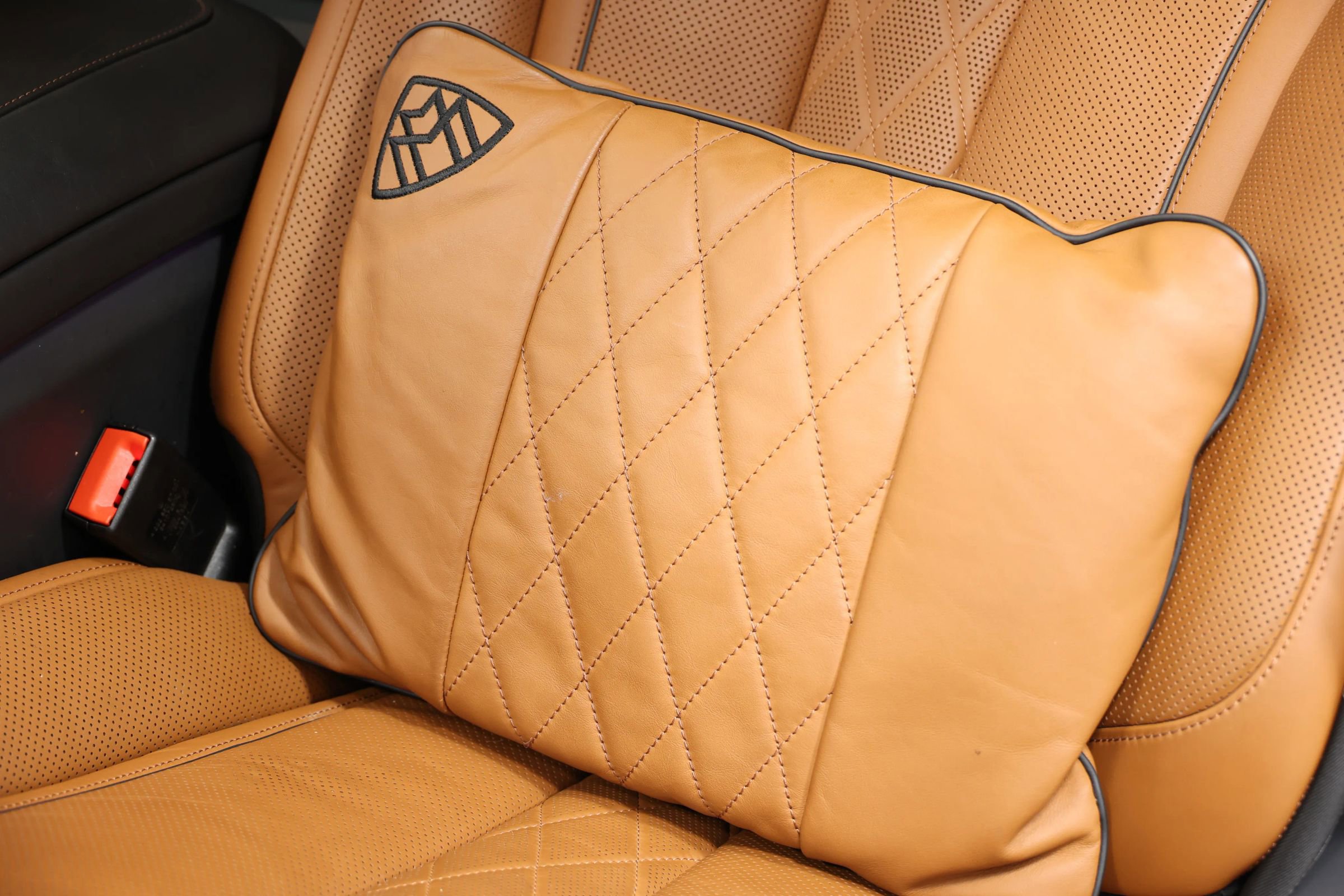 Used 2019 Mercedes-Benz Maybach S 560 4MATIC image 64