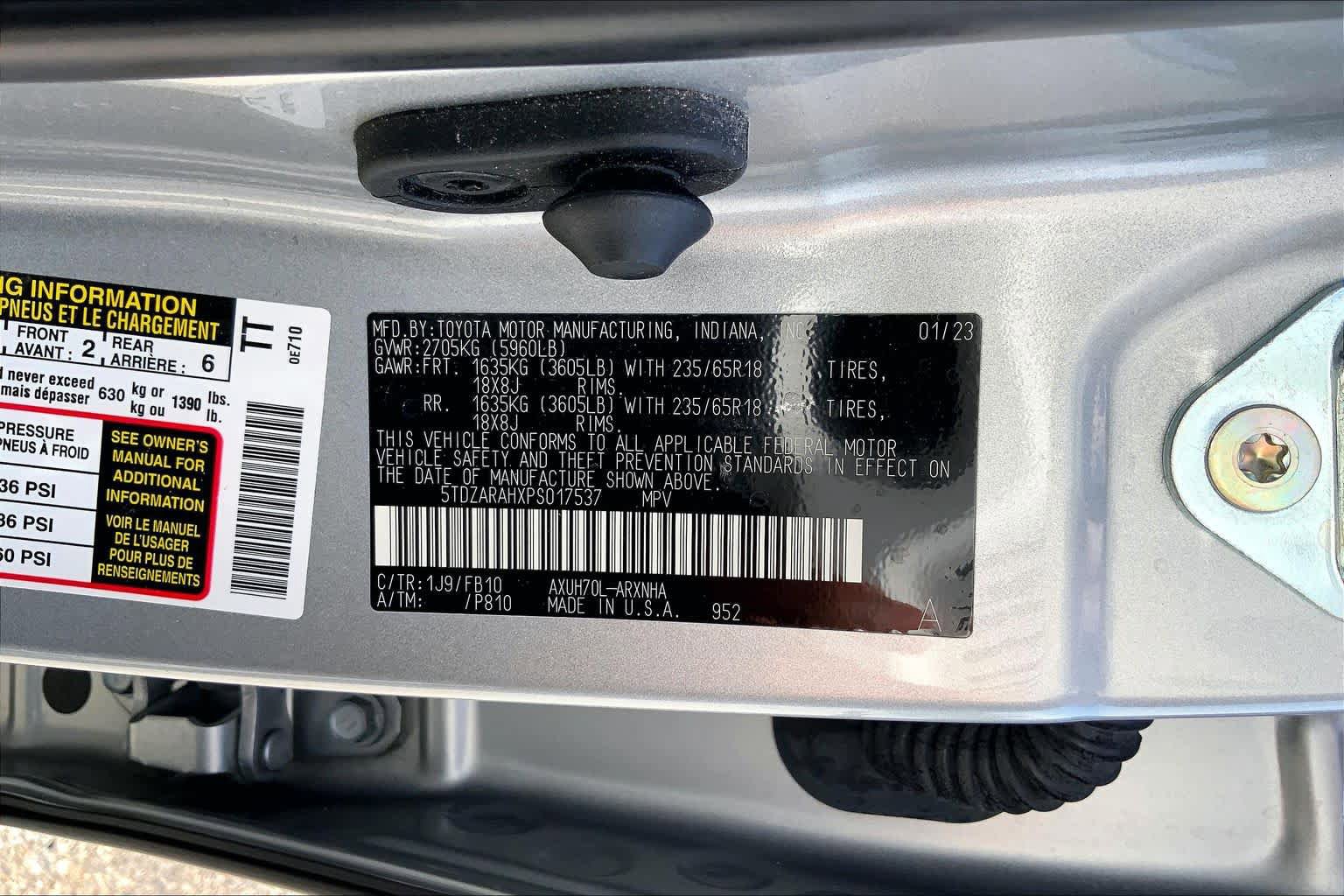 Used 2023 Toyota Highlander LE FWD image 36