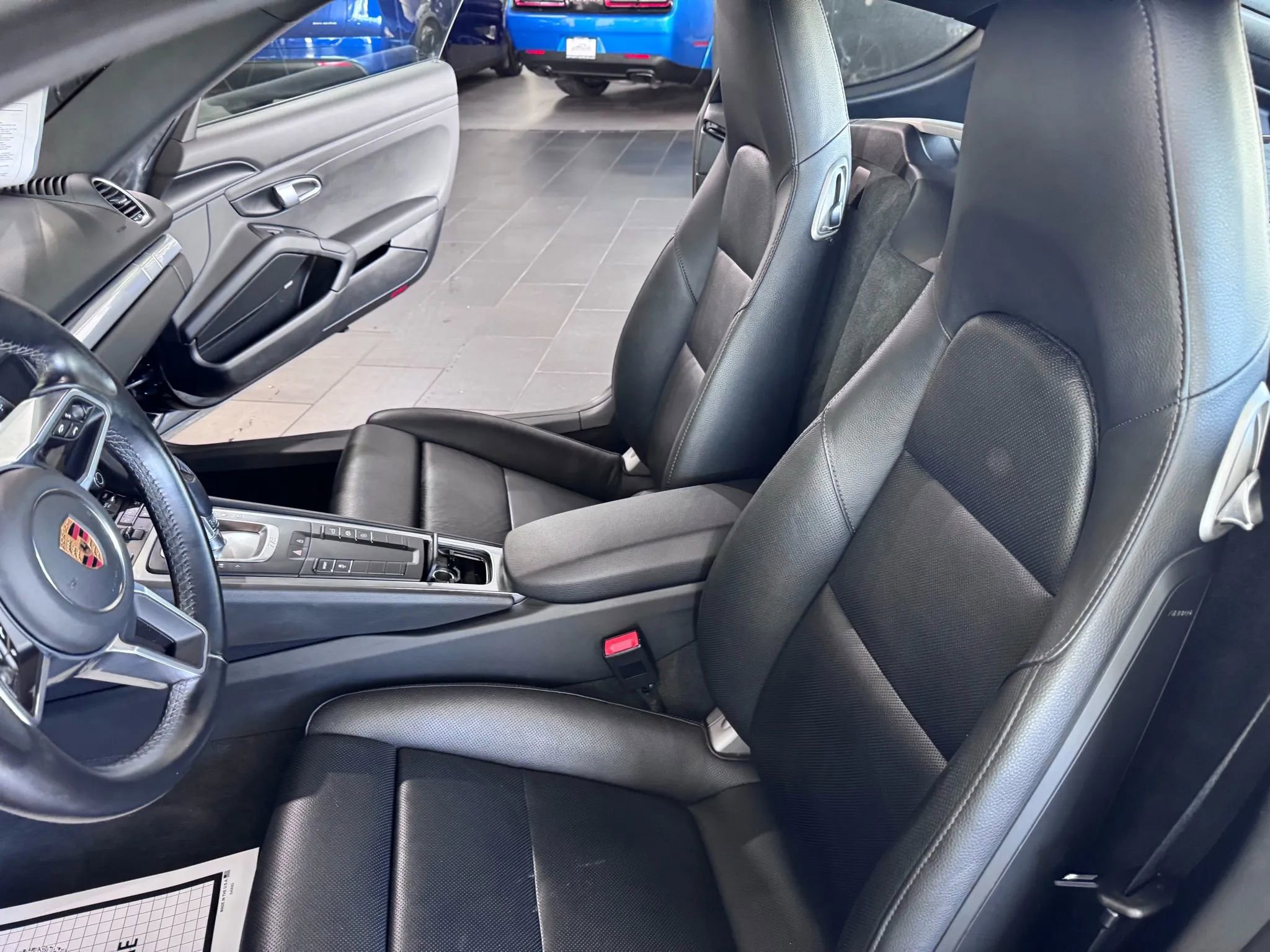 Used 2019 Porsche 718 Cayman image 10