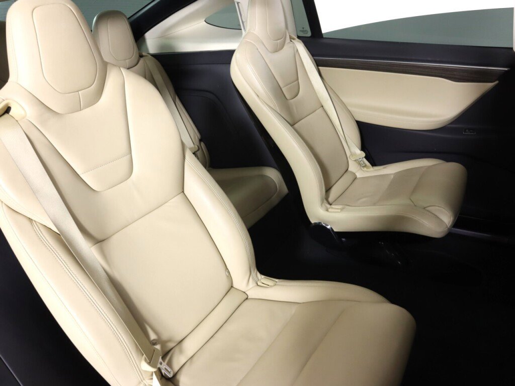 Used 2016 Tesla Model X 75D AWD/4WD image 38