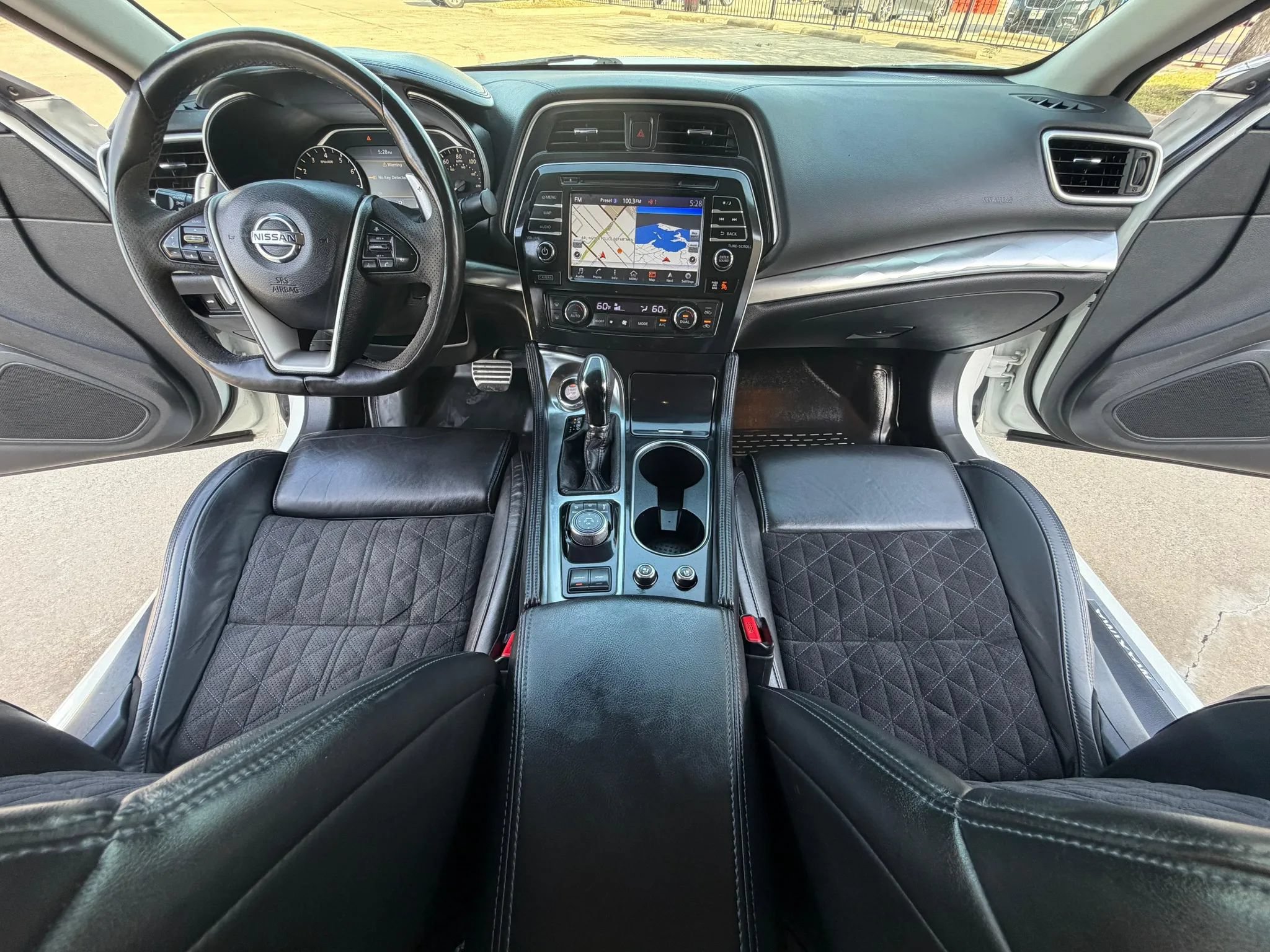 Used 2016 Nissan Maxima SR w/ Interior Lighting Package FWD image 19
