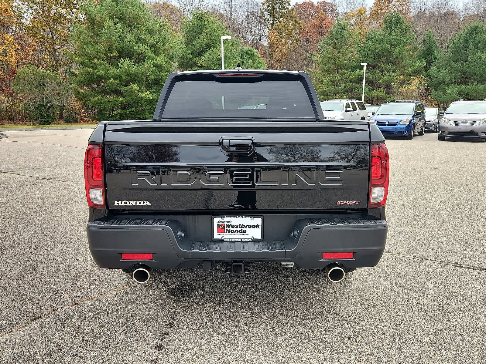 Used 2025 Honda Ridgeline Sport image 6