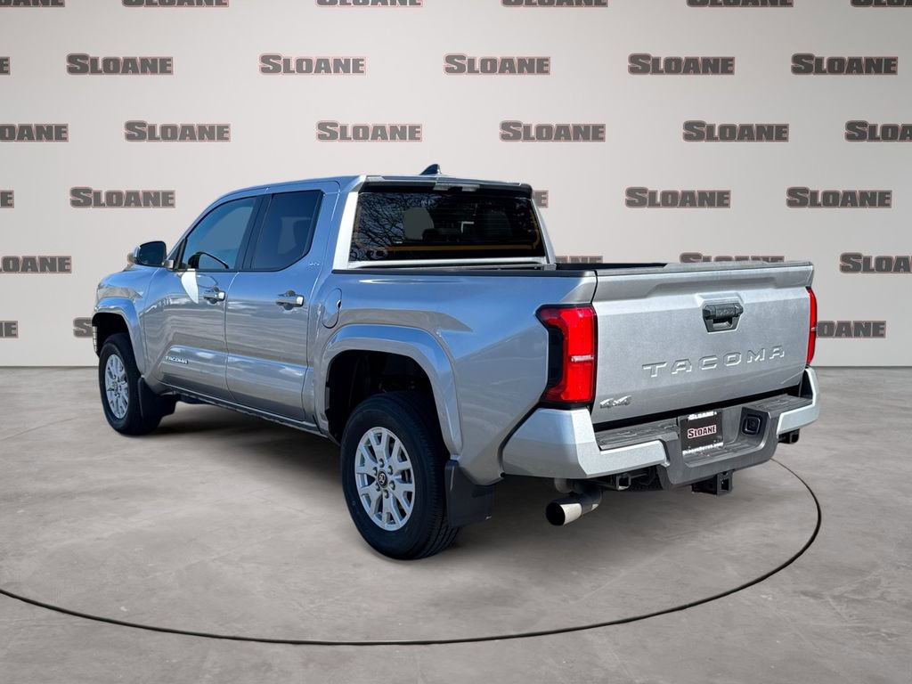 Used 2025 Toyota Tacoma SR5 image 3