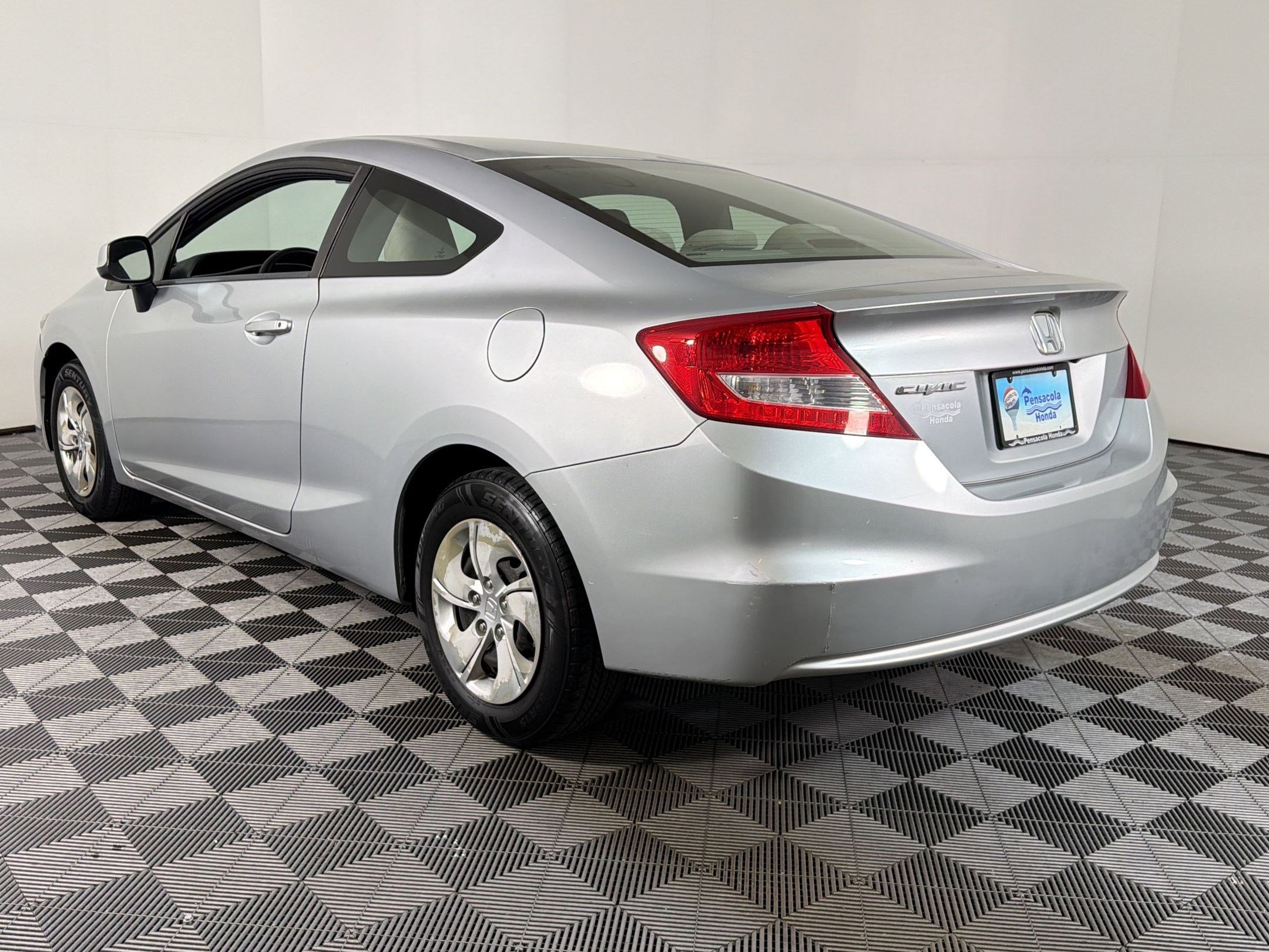 Used 2013 Honda Civic LX image 3