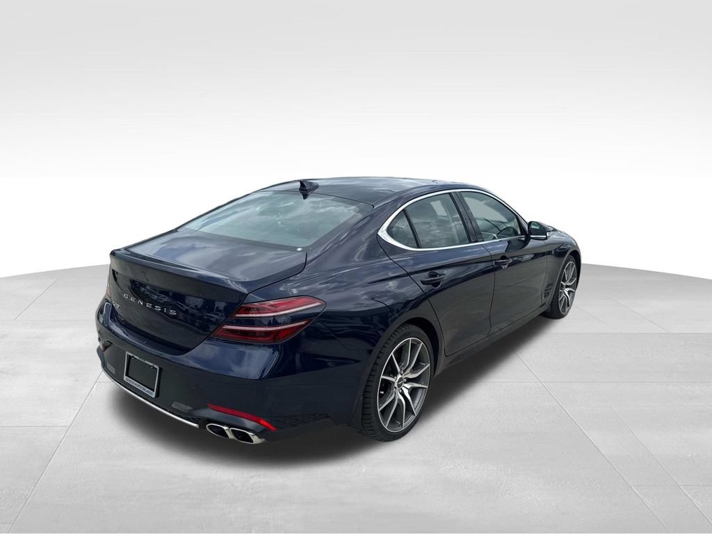 Used 2023 Genesis G70 2.0T RWD image 9