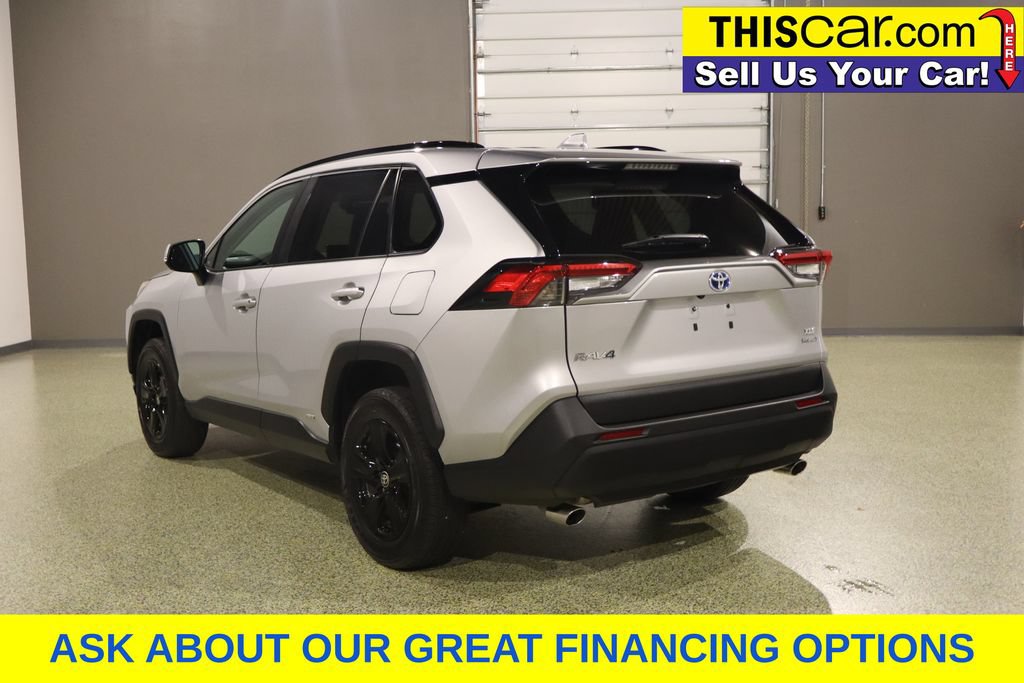 Used 2022 Toyota RAV4 XLE w/ Convenience Package AWD/4WD image 7