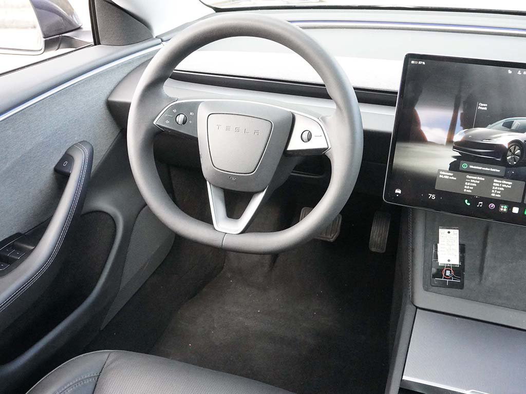 Used 2025 Tesla Model 3 RWD image 18