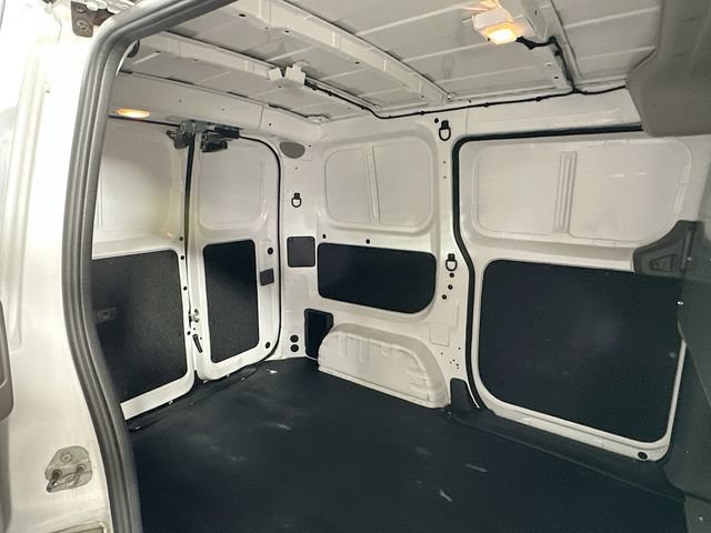 Used 2020 Nissan NV200 S FWD image 23