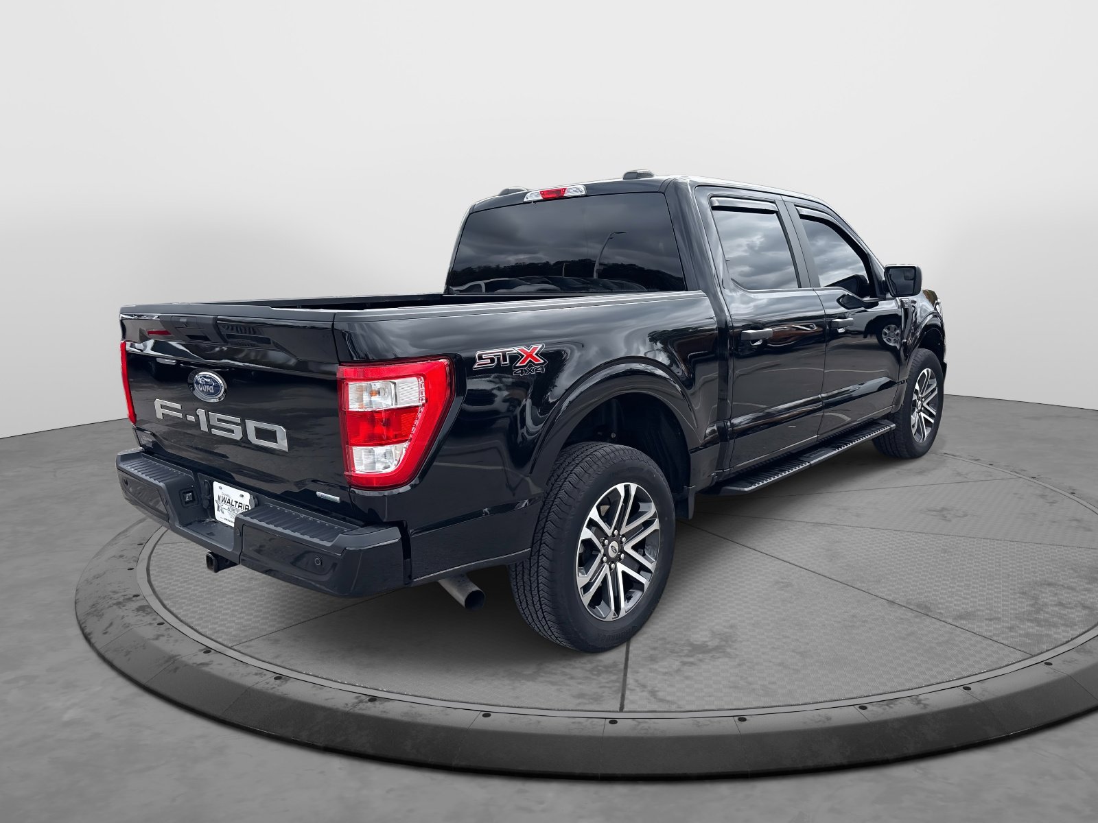 Used 2023 Ford F150 XL w/ STX Appearance Package image 8