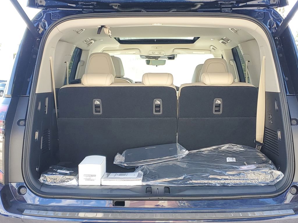 New 2026 Nissan Armada Platinum image 7