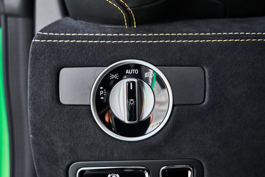 Used 2018 Mercedes-Benz AMG GT R image 53