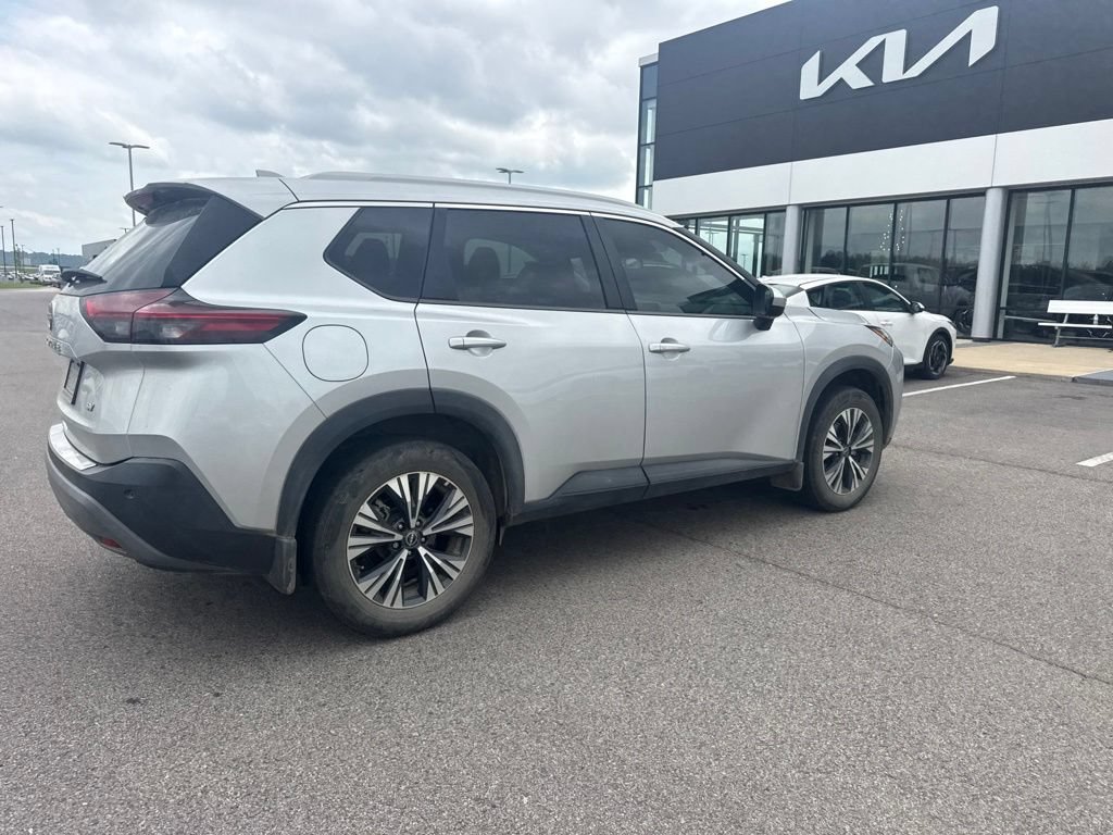 Used 2023 Nissan Rogue SV w/ SV Premium B Package FWD image 6