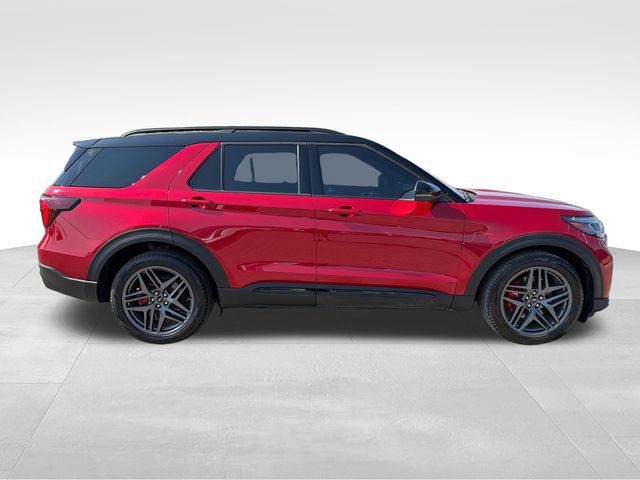 Used 2025 Ford Explorer ST AWD/4WD image 8