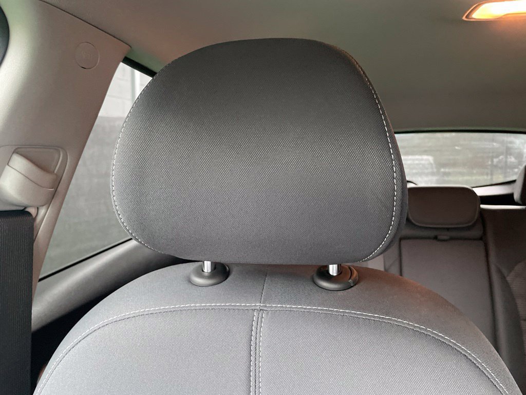 Used 2018 Kia Niro LX FWD image 13