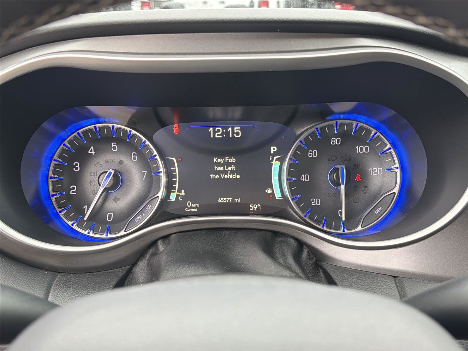 Used 2023 Chrysler Pacifica Touring-L FWD image 29
