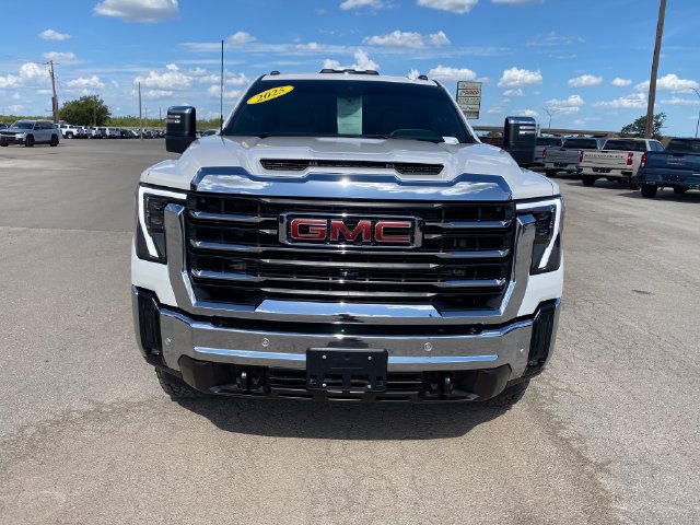 Used 2025 GMC Sierra 2500 SLT w/ SLT Premium Package AWD/4WD image 9