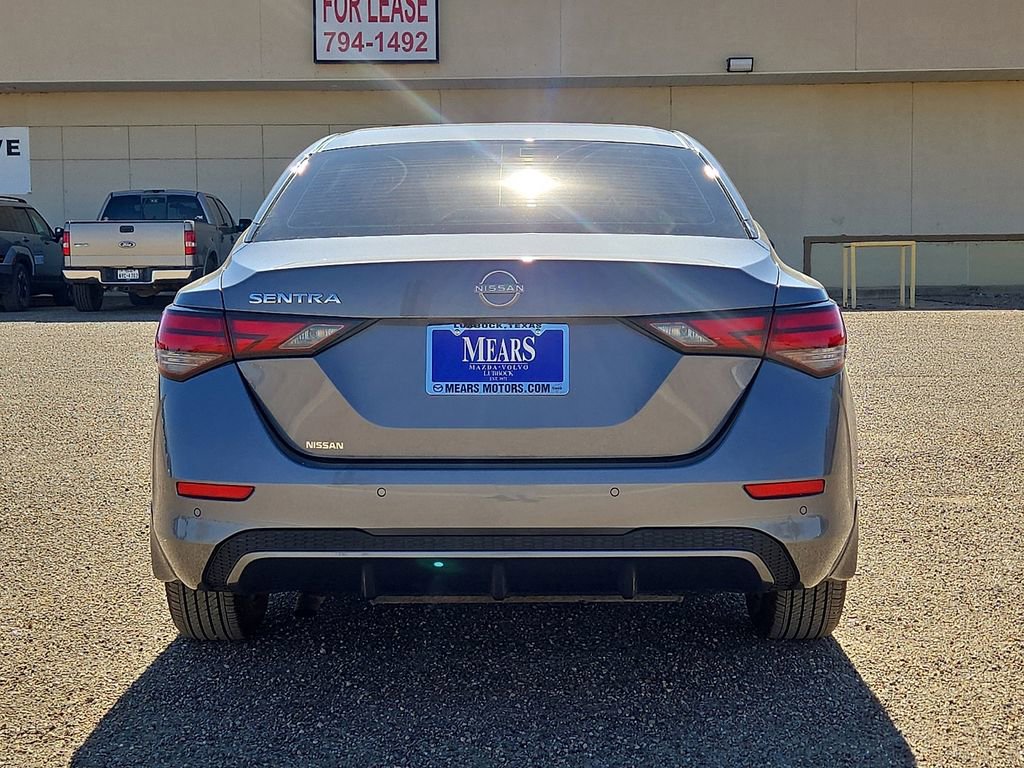 Used 2025 Nissan Sentra S image 4