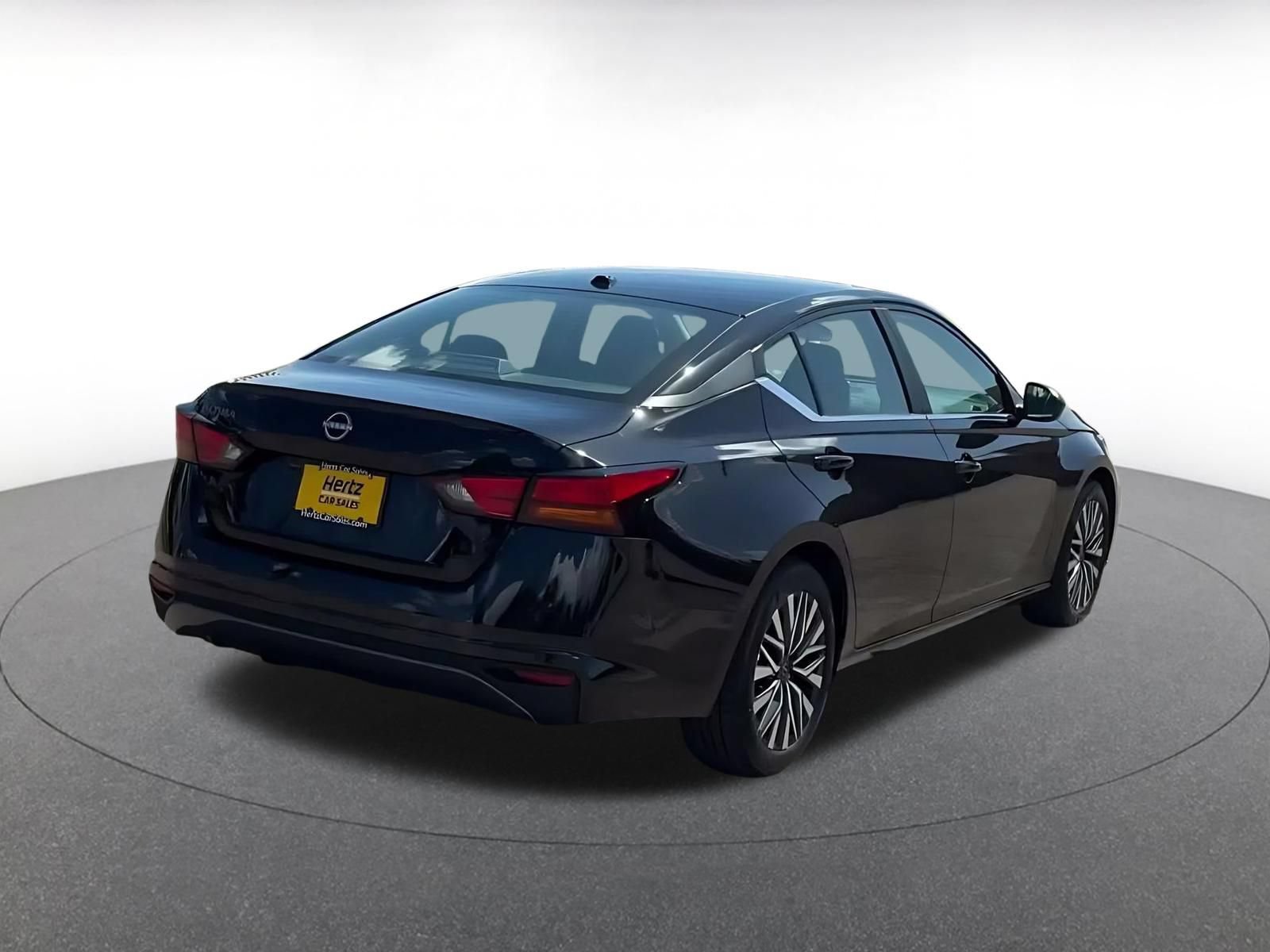 Used 2026 Nissan Altima 2.5 SV FWD image 13