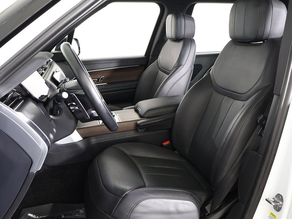 Used 2023 Land Rover Range Rover Long Wheelbase SE image 37