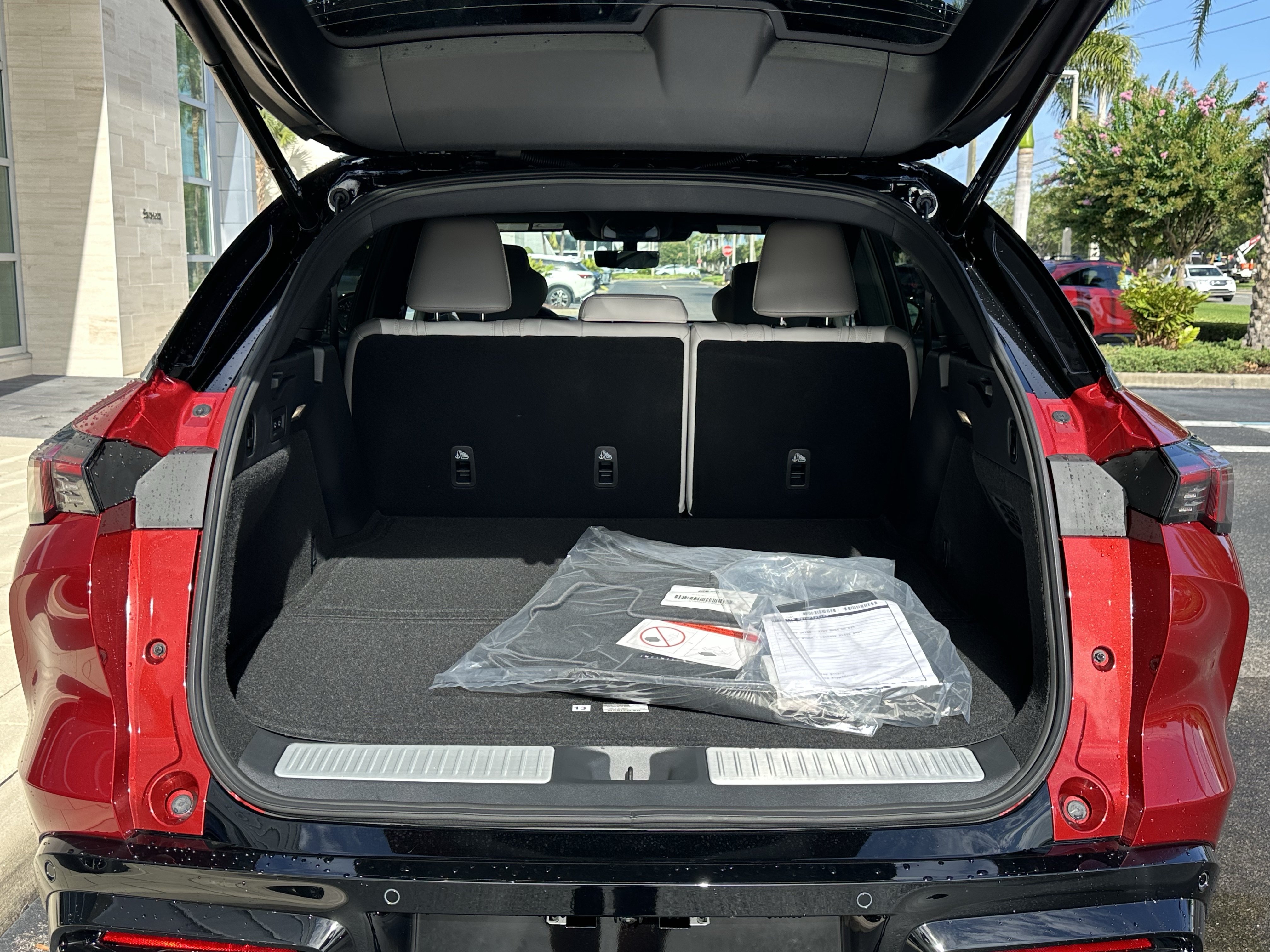 New 2027 INFINITI QX65 Autograph w/ Cargo Package AWD/4WD image 6