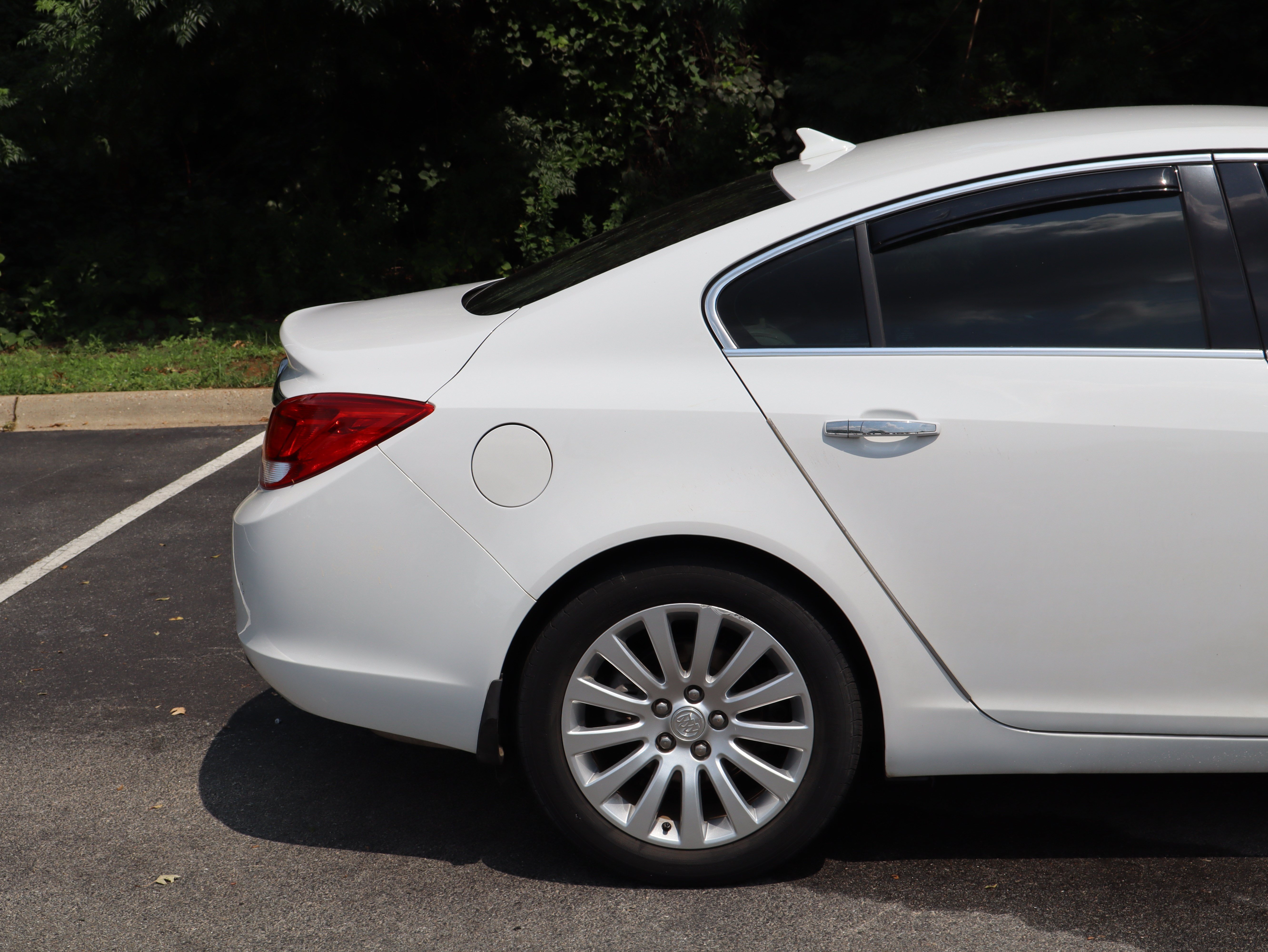 Used 2012 Buick Regal Premium FWD image 11