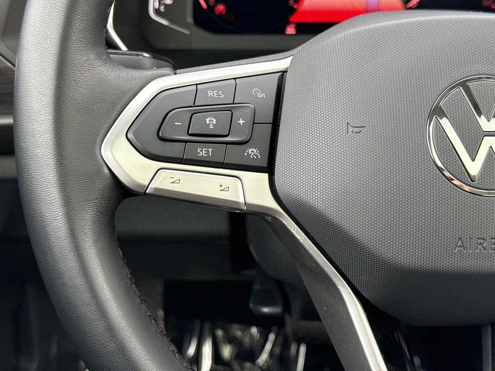 Used 2022 Volkswagen Jetta SEL image 9