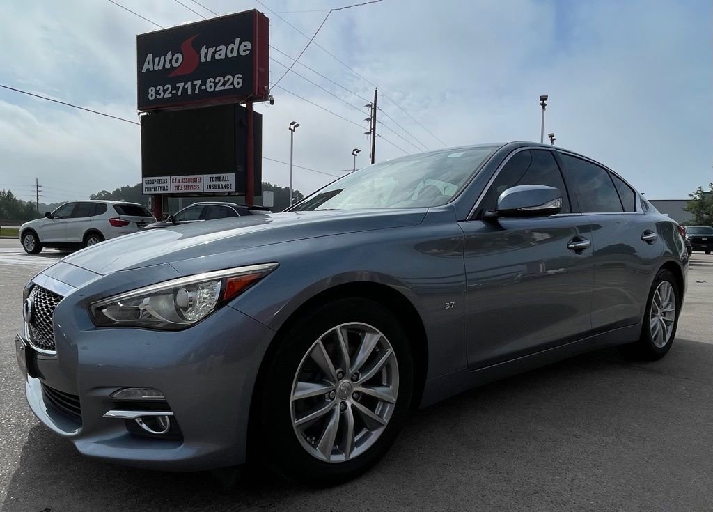 Used 2015 INFINITI Q50 Premium w/ Navigation Package RWD image 4