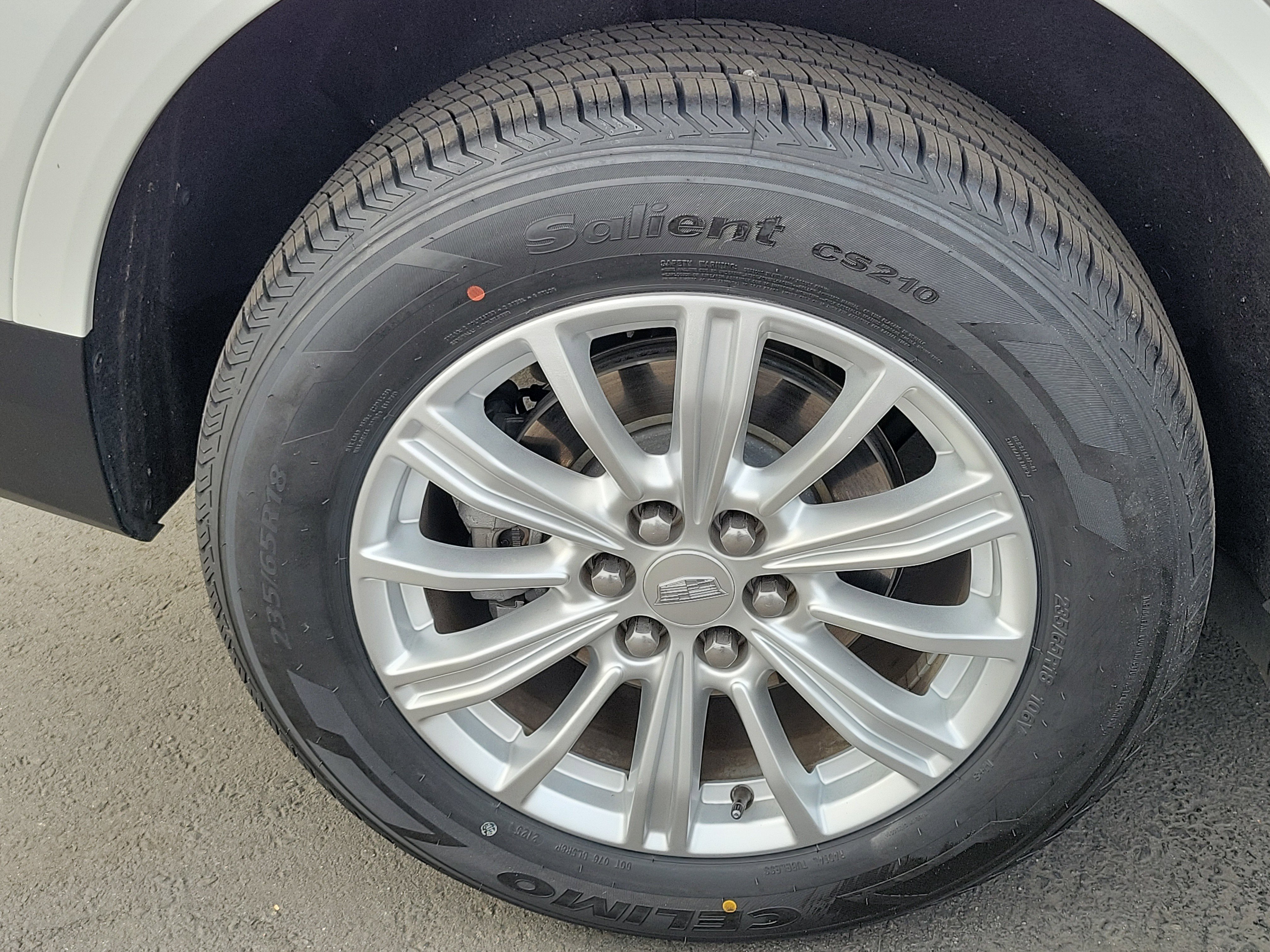 Used 2019 Cadillac XT5 FWD image 26