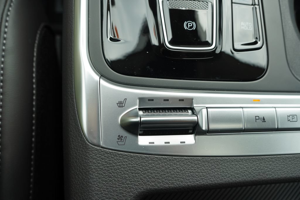 New 2027 Kia Carnival SX FWD image 17