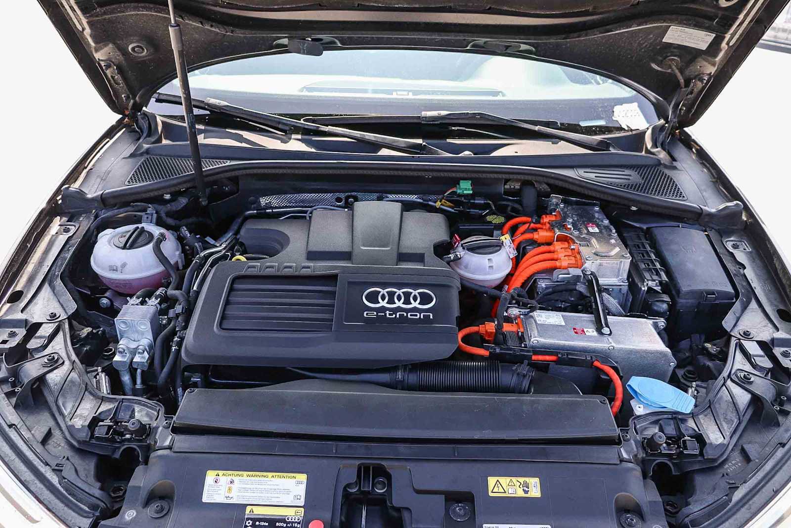 Used 2017 Audi A3 e-tron Premium Plus w/ Premium Plus Package image 30