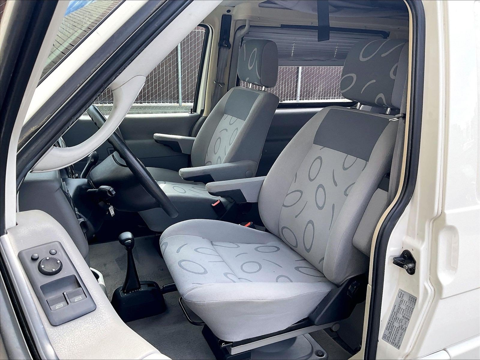 Used 2003 Volkswagen Eurovan Camper FWD image 22