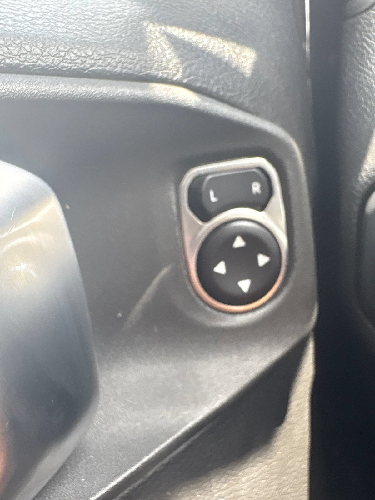 Used 2023 Jeep Gladiator Sport AWD/4WD image 16