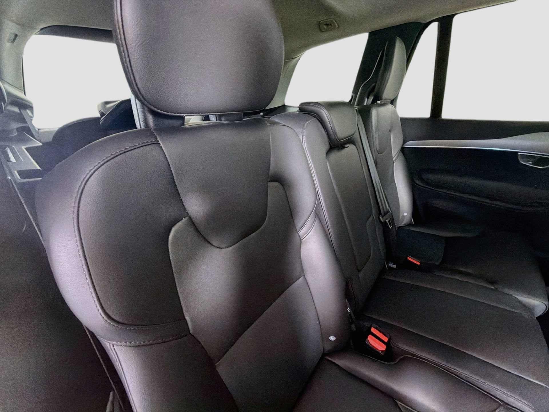 Used 2024 Volvo XC90 B5 Core AWD/4WD image 28