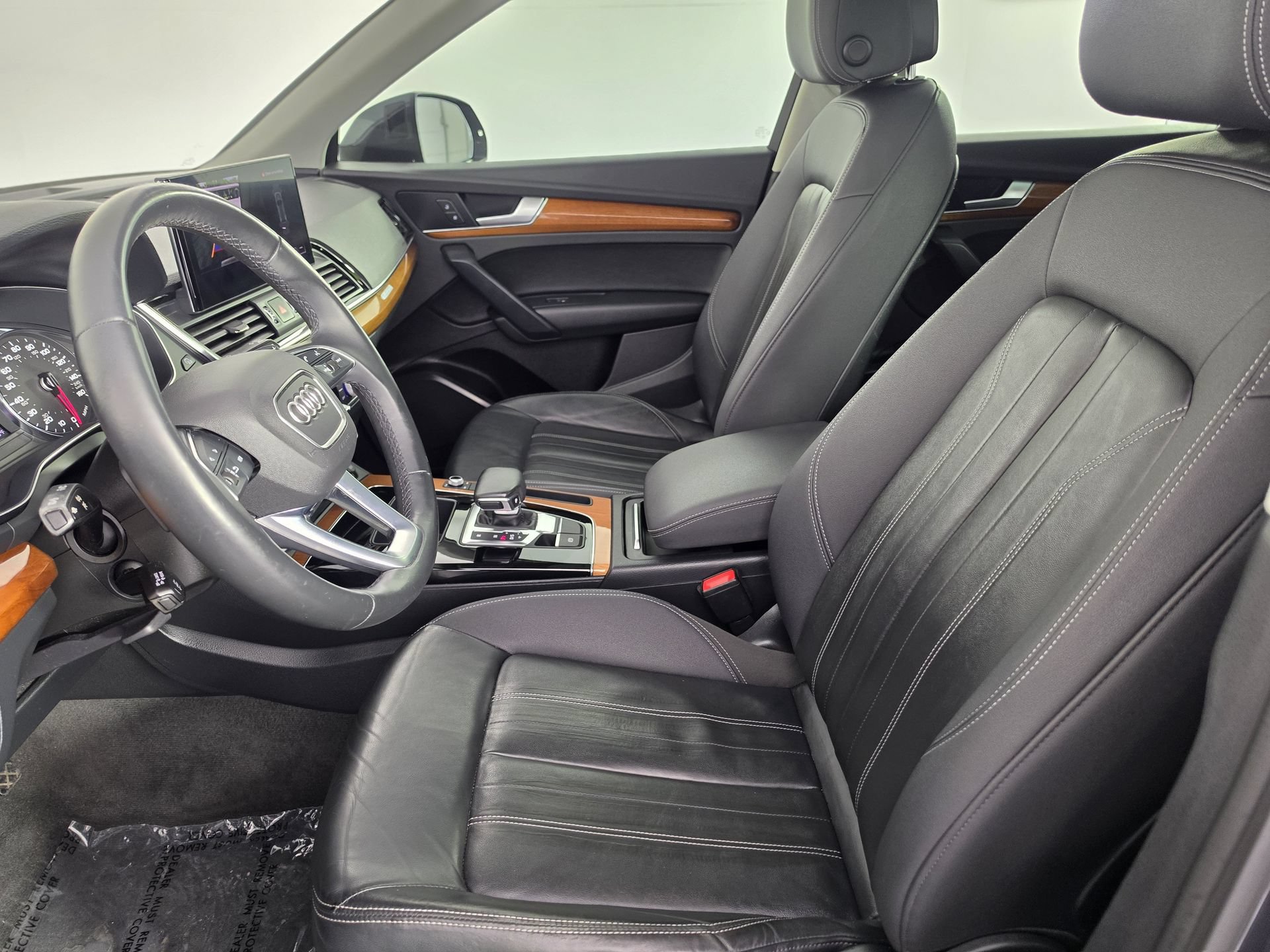 Used 2021 Audi Q5 2.0T Premium w/ Convenience Package AWD/4WD image 3