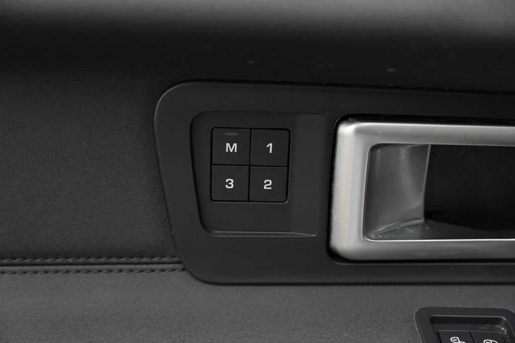 Used 2019 Land Rover Discovery Sport AWD/4WD image 21