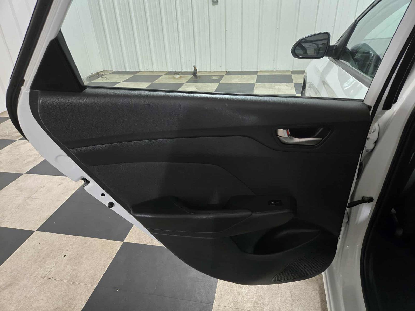 Used 2021 Hyundai Accent SE w/ Cargo Package image 13