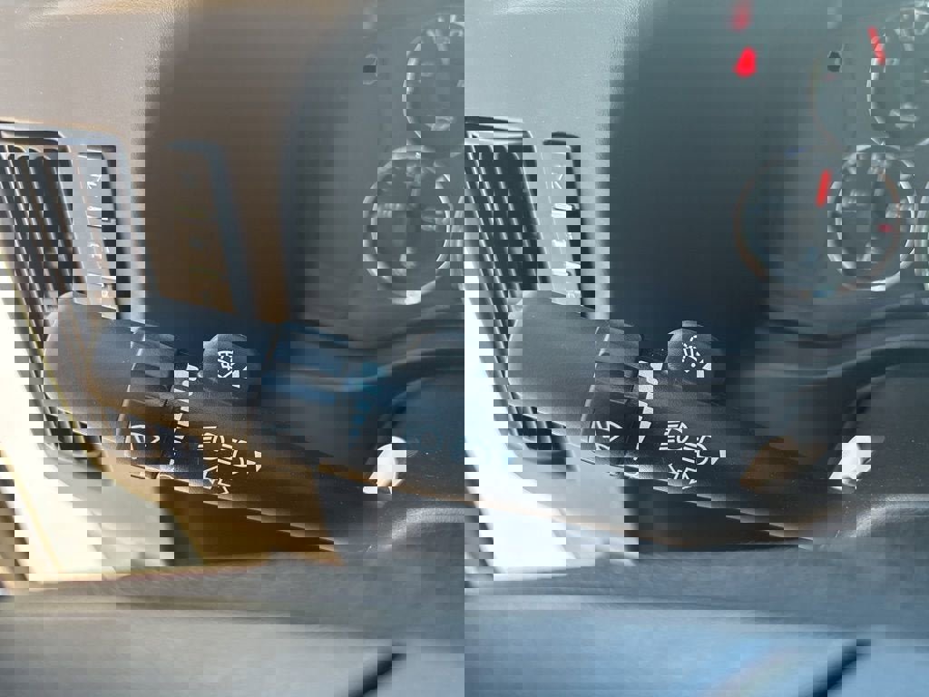 New 2025 Chevrolet Express 2500 WT w/ Driver Convenience Package image 21