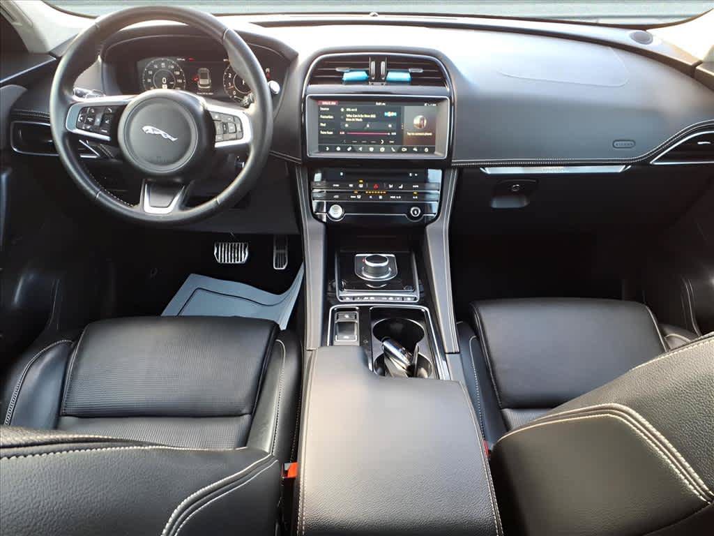 Used 2020 Jaguar F-PACE Checkered Flag AWD/4WD image 12