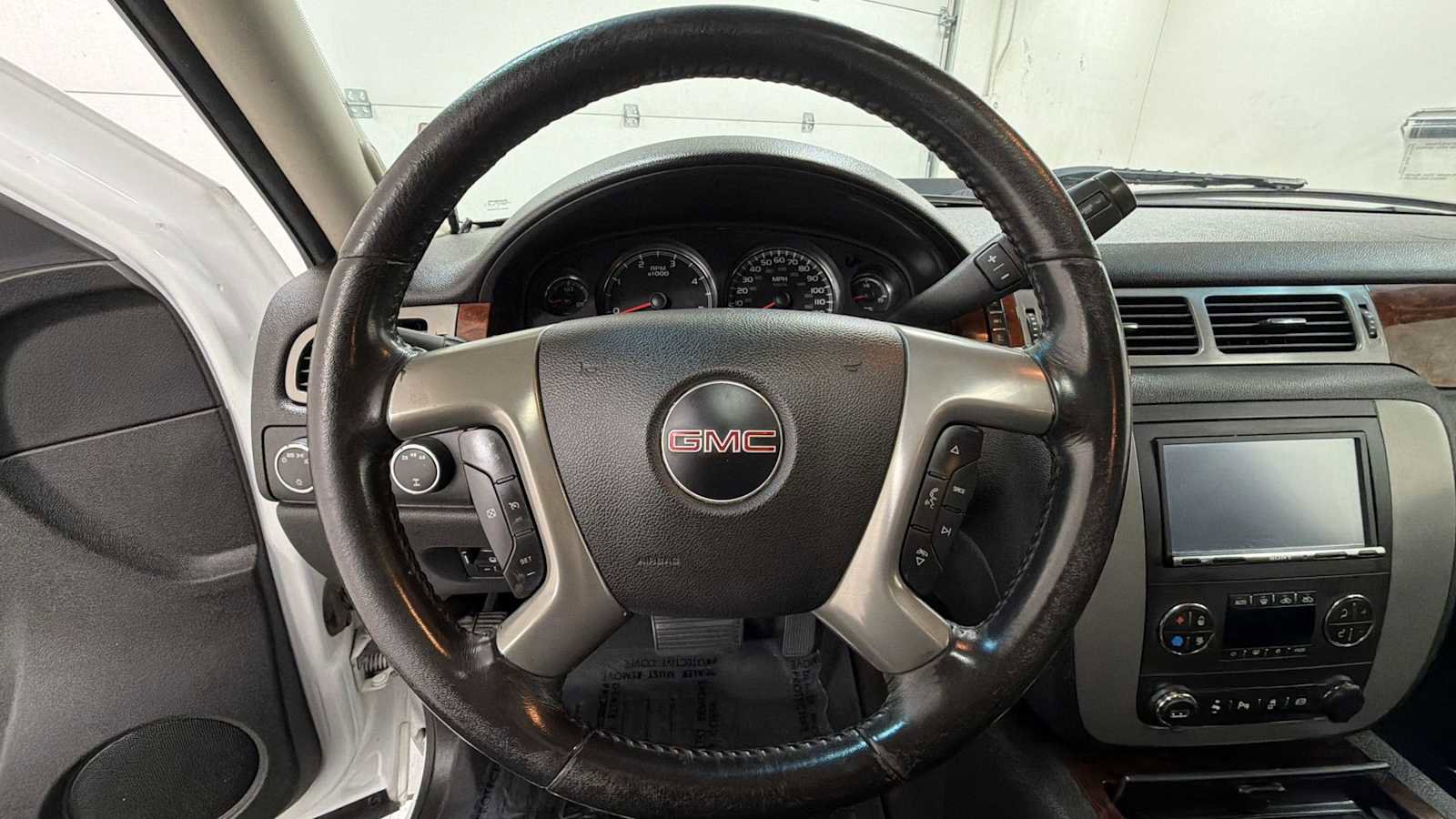 Used 2014 GMC Sierra 3500 SLT image 16